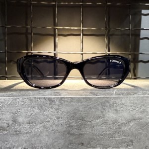 عینک برند CHANEL فریم مشکی براق / شیشه دودی کد YT7708