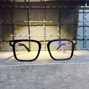 عینک برند CHROME HEARTS فریم مشکی طلایی / شیشه سفید کد XC001
