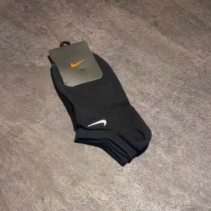 جوراب مچی برند NIKE طرح بیسیک رنگ مشکی کد 17087 جوراب مچی برند NIKE طرح بیسیک رنگ مشکی کد 17087
