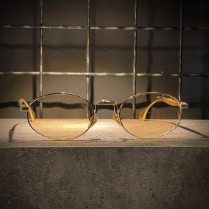 عینک BOTTEGA VENETA فریم فلزی طلایی / شیشه زرد کد 100