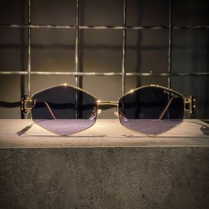 عینک MIUMIU فریم فلزی طلایی / شیشه دودی کد 22600