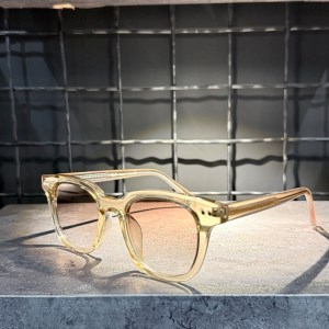 عینک RAYBAN فریم کائوچویی عسلی / شیشه عسلی کد 6229