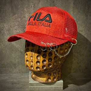 کلاه نقاب دار پیرسینگ دار پشت توری مدل FILA رنگ قرمز