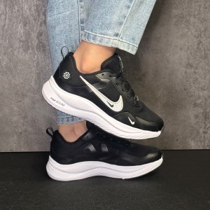 کتونی رانینگ برند NIKE رنگ مشکی سایز 38