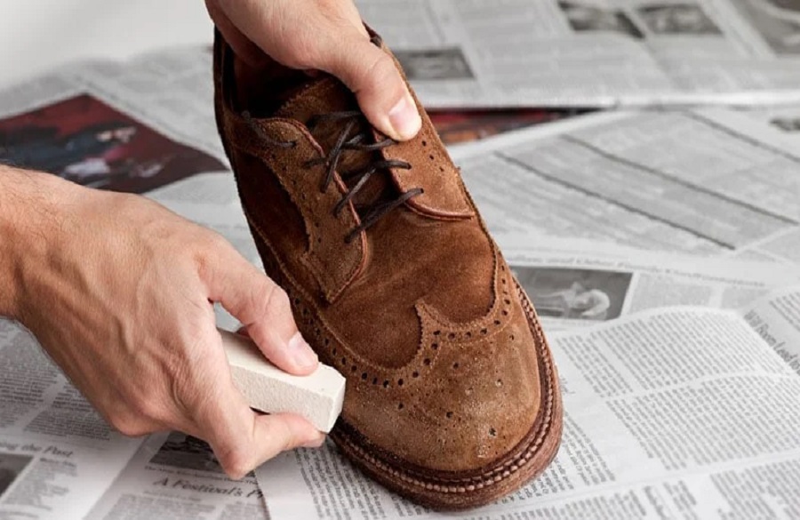 How-to-Clean-Suede-Shoes-Without-a-Suede-Brush-1